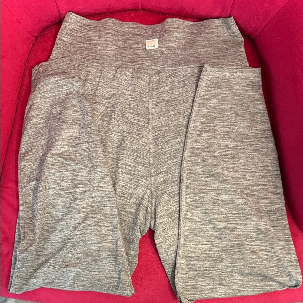 Vuori Lux At Ease Jogger Light Heather Grey - Picture 4 of 5
